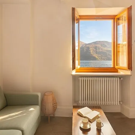 Le Finestre Sul - Maggiore Estate By Ginin Lejlighed