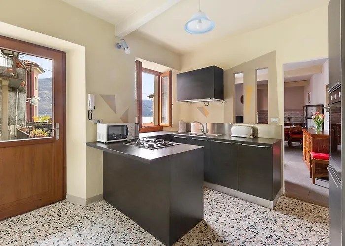 Appartamento Le Finestre Sul - Maggiore Estate By Ginin